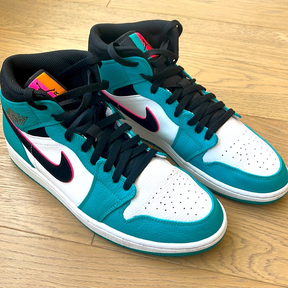 Air Jordan 1 South Beach mid